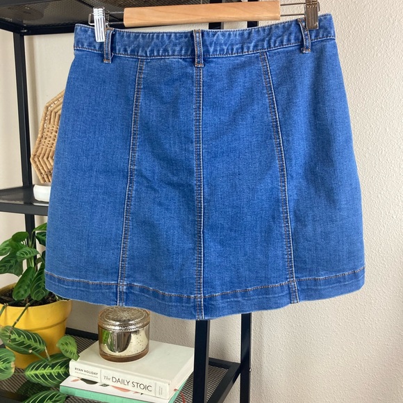 AMERICAN RAG button front denim skirt. Size 9 juniors. - Picture 4 of 4